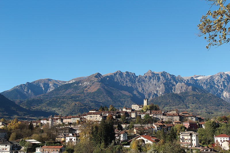 Feltre Vor Den Alpen Foto Via Claudia Augusta