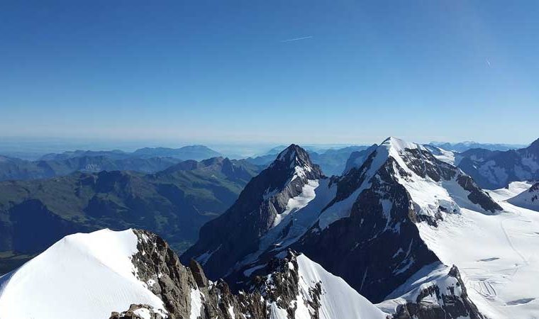 Skiën in de zomer Berner Oberland